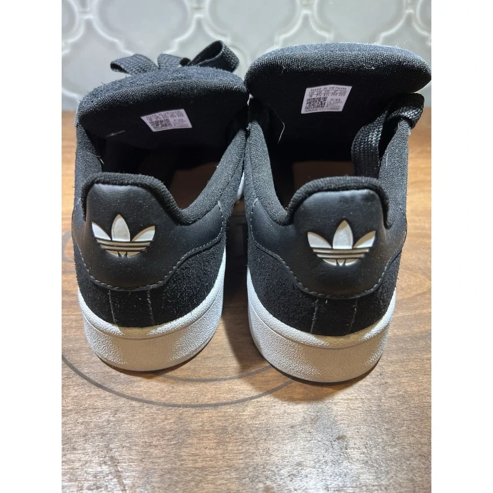 Adidas Women's Size Us 9 Skateboard Type Shoes Black With Pink Stripes